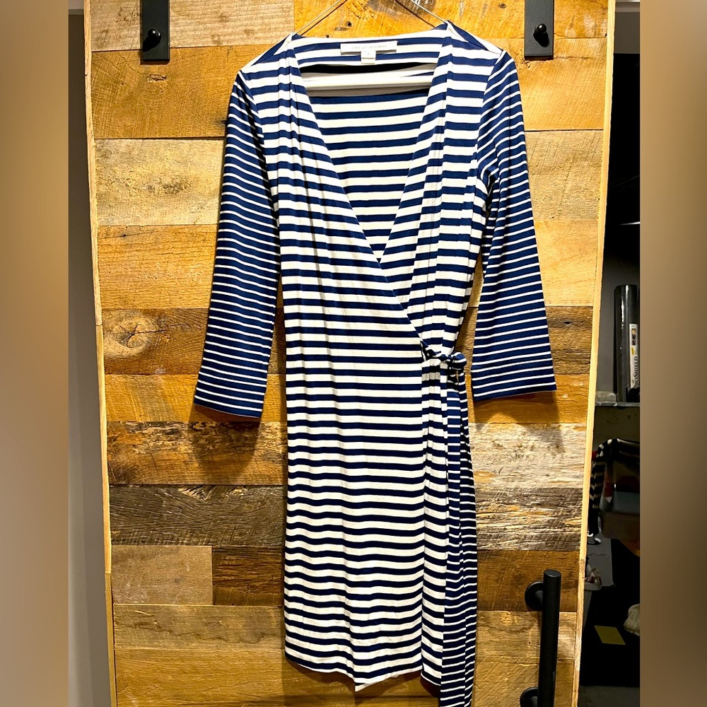 Diane Von Furstenberg DVF 8 Wrap Midi Dress Striped Blue